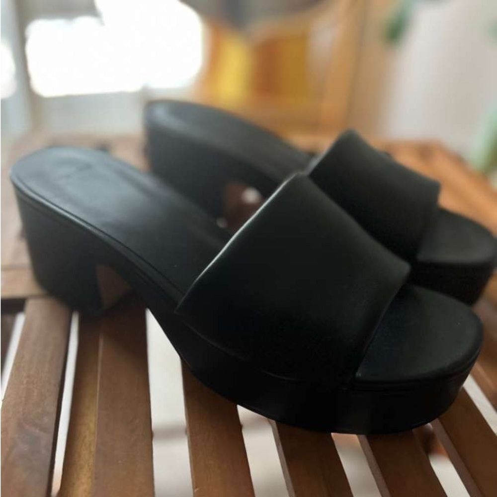Vince Margo Platform sandals , Black leather , Size 9.5, NIB - Picture 2 of 9